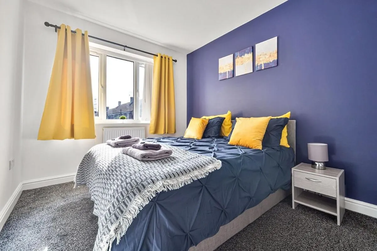 Home From Home - Best For Contractors Bradford